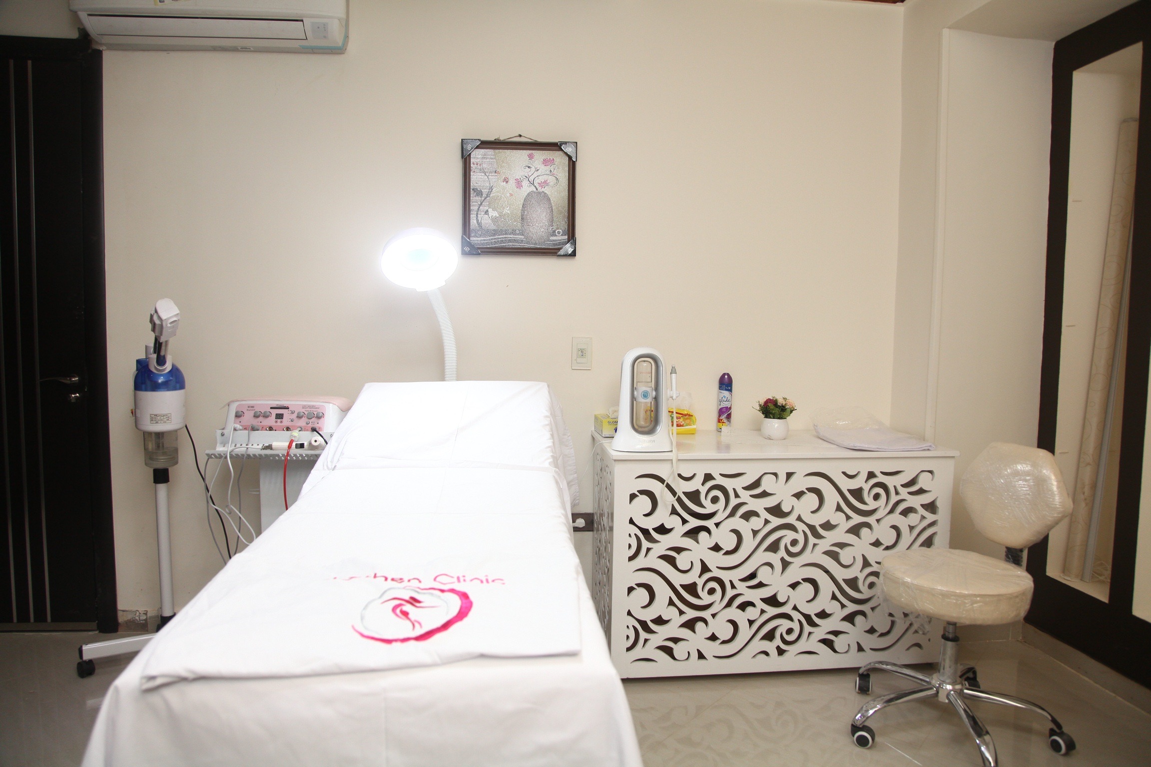 Jothen Clinics Logo